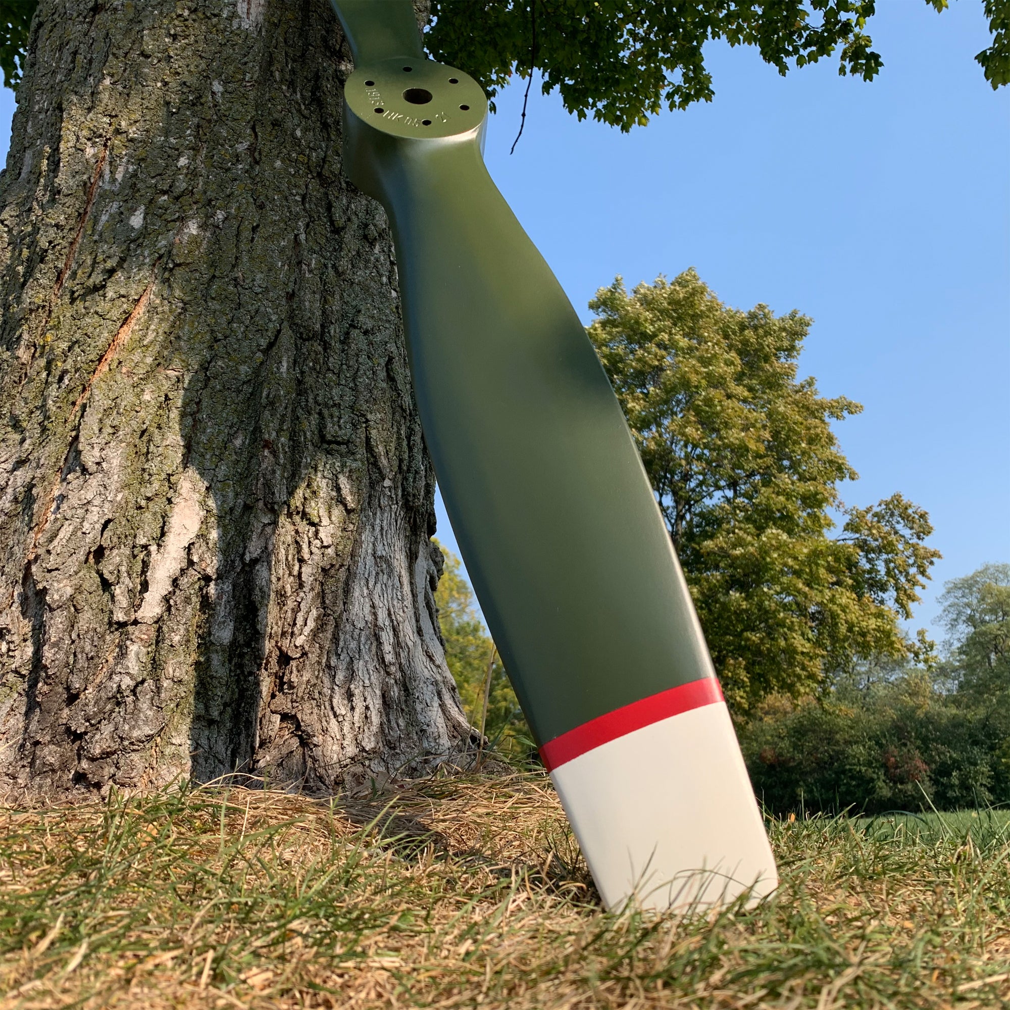 Discover the Unique WWI and WWII Airplane Propeller Designs