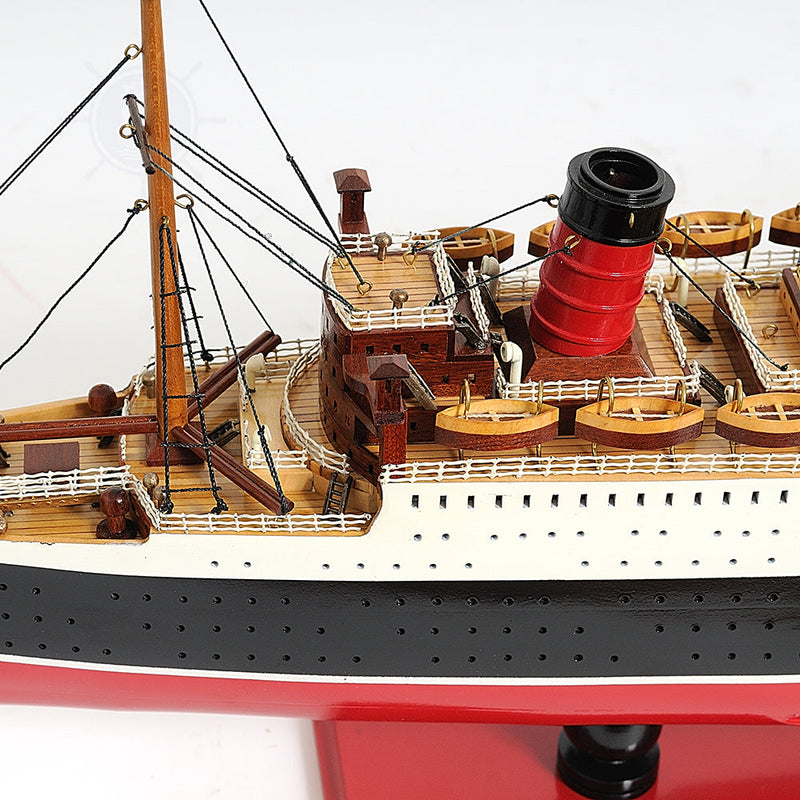 Queen Mary Large Model Ship